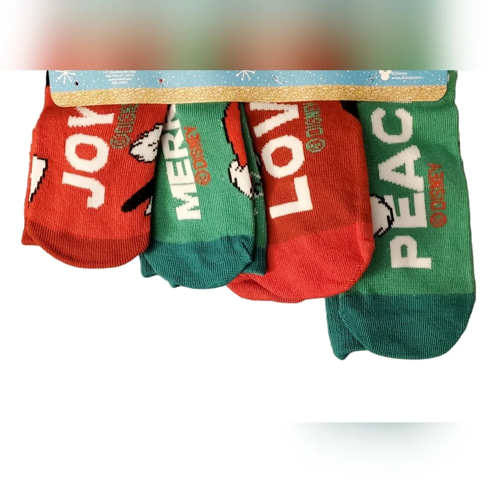 Disney‎ Family Fun Mickey & Friends Christmas Crew Socks 4 Pairs New